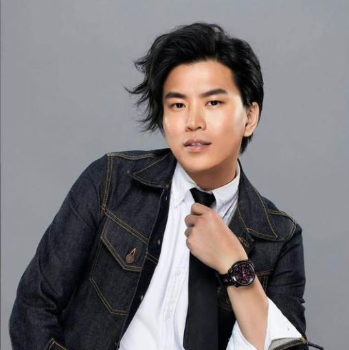 38岁阿弟老婆「拼生第三胎」平安诞生 喜迎4kg巨婴宝宝:对你妈好一点