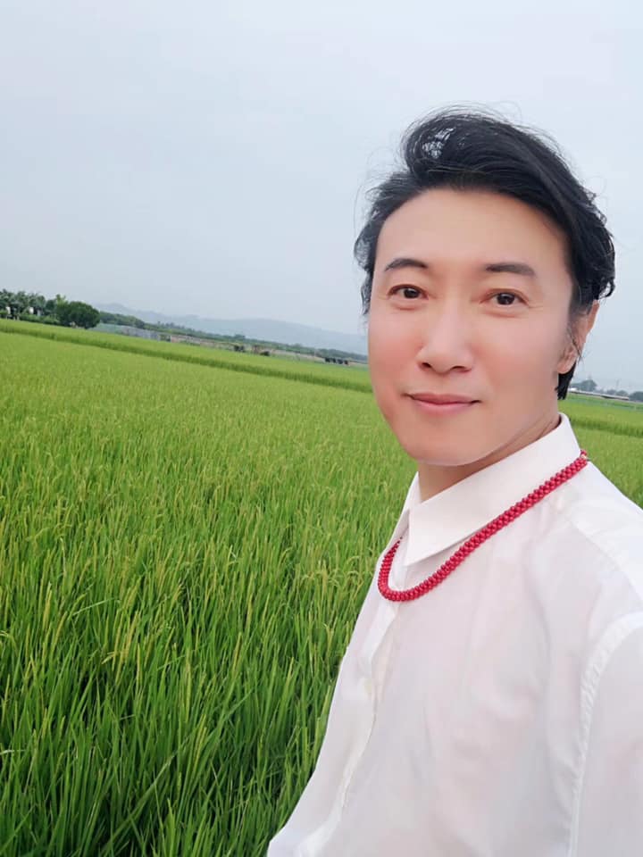 陈鸿荣获「世界顶级厨师大奖」 任母校副教授立誓「传承餐饮文化」