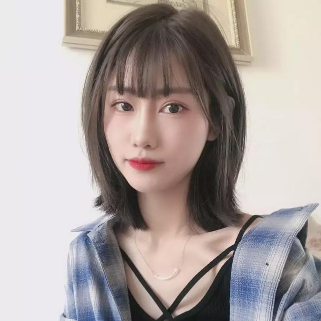 最火爆的「不长不短发型」,43款「齐脖烫」美的想跳舞