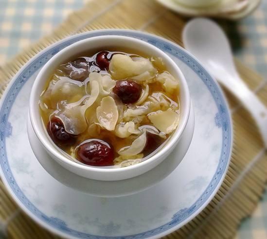 适合女生冬季喝的10款养生汤,建议收藏