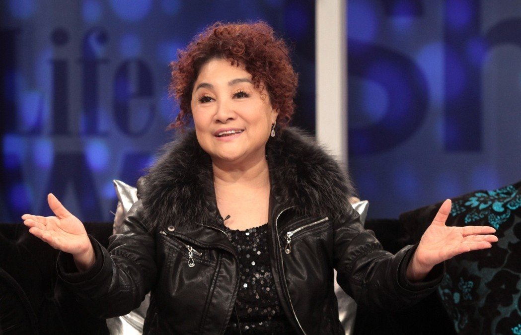 陈盈洁曝复原近况「谢老公贴身照顾」天天接送 正视健康「每天10点