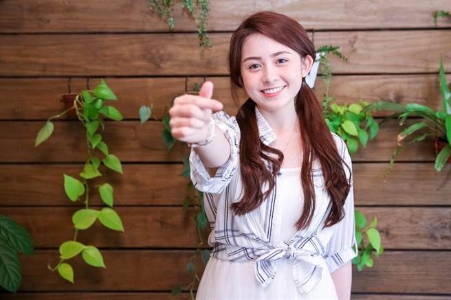 8岁爆红全台 10年后进化「中法混血气质美女」网友又恋爱